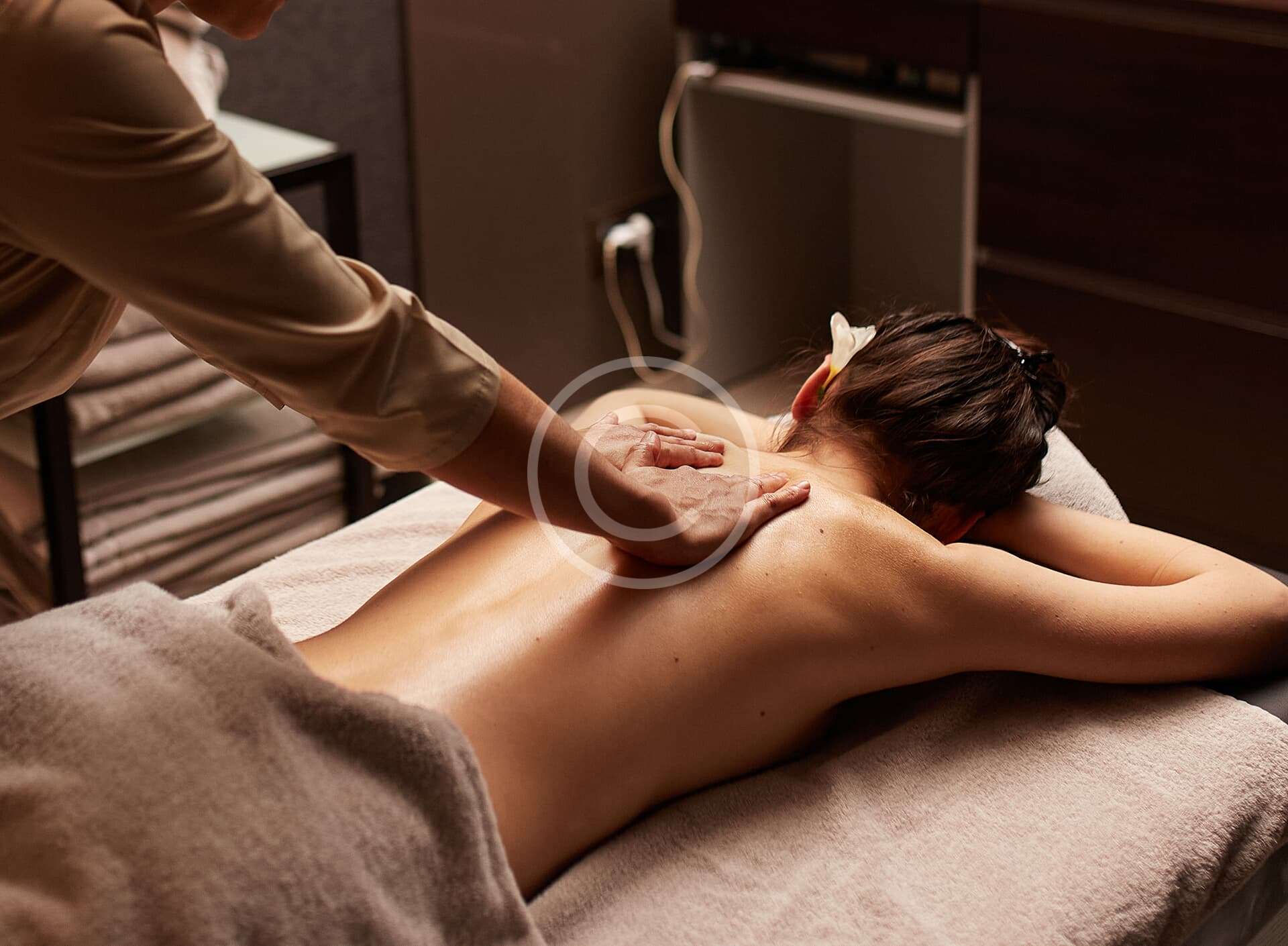 custom-img-03-copyright custom-img-03-copyright